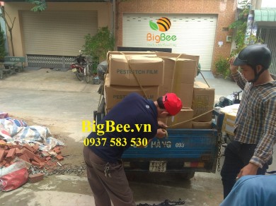 BigBee đi gửi màng PE 3 kg, lõi giấy 500g cho khách ở Di Linh - Lâm Đồng