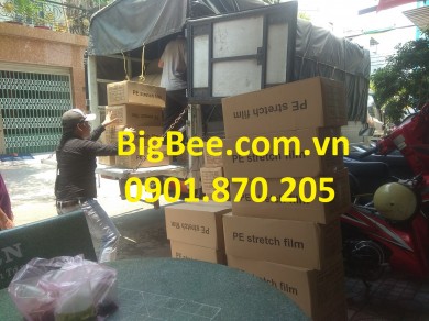 BigBee đi gửi màng PE quấn hàng loại 25cm, 50cm .. cho khách ở Nha Trang