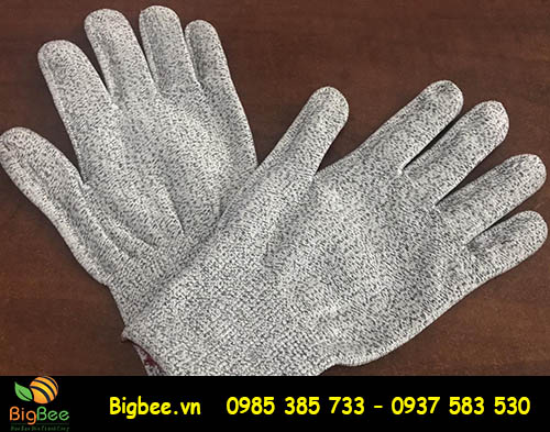 Găng tay chống cắt cho công nhân xưởng cưa màu muối tiêu